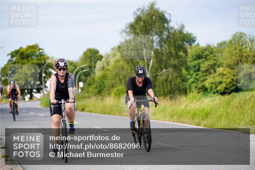 31.08.2025 - Elbe Triathlon Hamburg Michael Burmester http://msf.ph/oto/8682096 31.08.2025 11:00:17 Radfahren 1283, 1322, 1347, 1402, 1594 meine-sportfotos.de