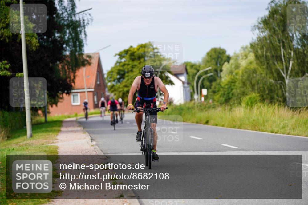 31.08.2025 - Elbe Triathlon Hamburg Michael Burmester http://msf.ph/oto/8682108 31.08.2025 11:00:20 Radfahren 1322, 1347, 1402, 1594, 1604 meine-sportfotos.de