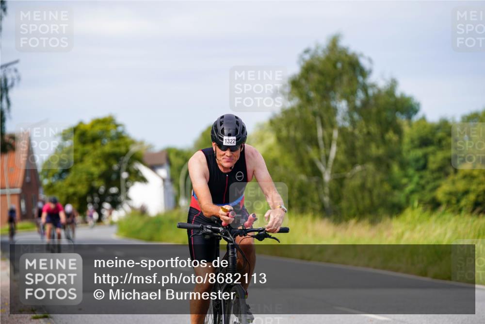 31.08.2025 - Elbe Triathlon Hamburg Michael Burmester http://msf.ph/oto/8682113 31.08.2025 11:00:21 Radfahren 1322, 1338, 1347, 1402, 1604 meine-sportfotos.de