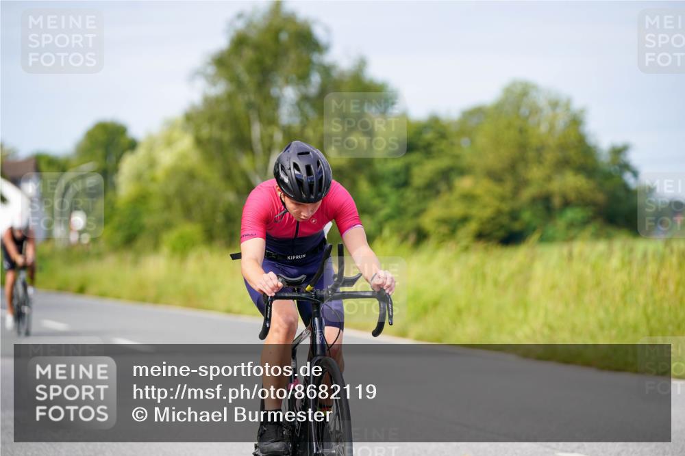 31.08.2025 - Elbe Triathlon Hamburg Michael Burmester http://msf.ph/oto/8682119 31.08.2025 11:00:25 Radfahren 1338, 1604 meine-sportfotos.de