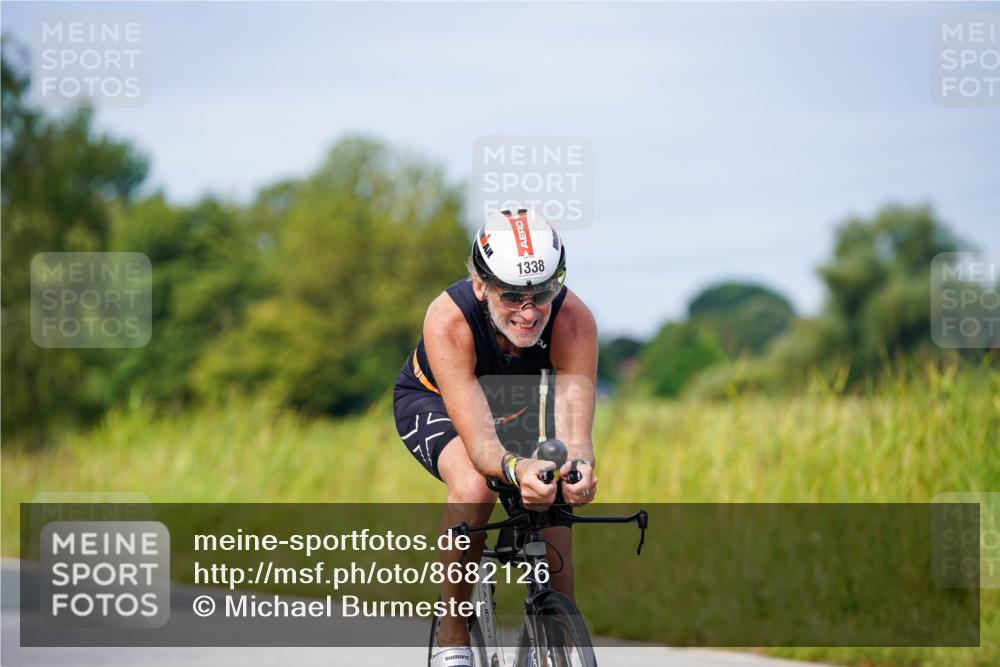 31.08.2025 - Elbe Triathlon Hamburg Michael Burmester http://msf.ph/oto/8682126 31.08.2025 11:00:28 Radfahren 1338, 1466, 1467, 1604 meine-sportfotos.de