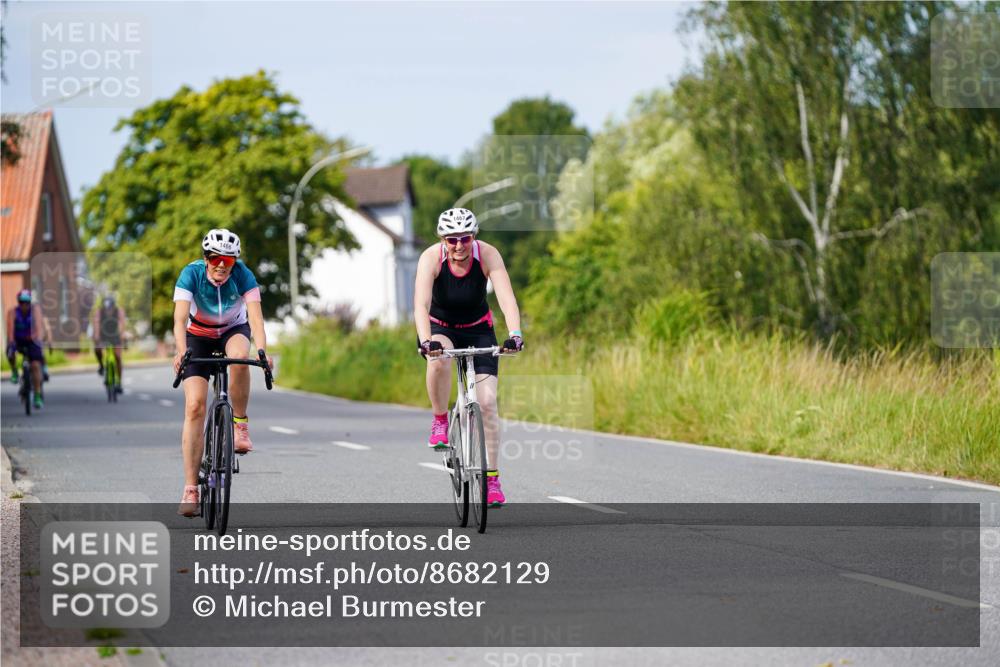 31.08.2025 - Elbe Triathlon Hamburg Michael Burmester http://msf.ph/oto/8682129 31.08.2025 11:00:31 Radfahren 1338, 1466, 1467 meine-sportfotos.de