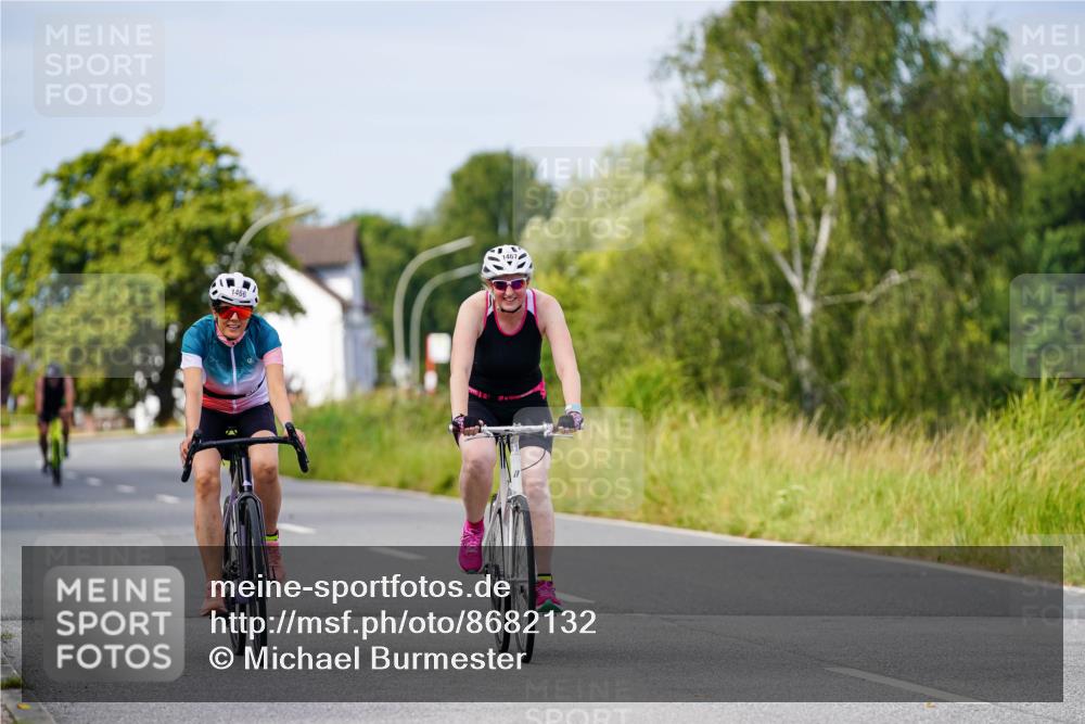 31.08.2025 - Elbe Triathlon Hamburg Michael Burmester http://msf.ph/oto/8682132 31.08.2025 11:00:32 Radfahren 1275, 1306, 1466, 1467 meine-sportfotos.de