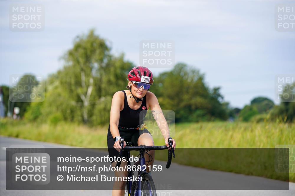 31.08.2025 - Elbe Triathlon Hamburg Michael Burmester http://msf.ph/oto/8682159 31.08.2025 11:00:41 Radfahren 1275, 1306, 1391 meine-sportfotos.de