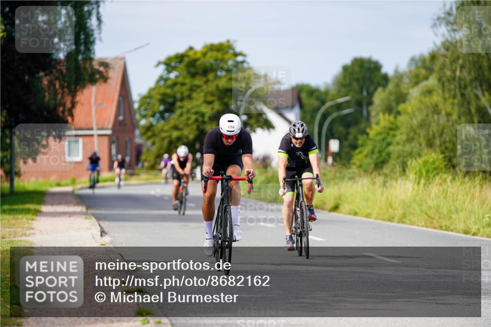 31.08.2025 - Elbe Triathlon Hamburg Michael Burmester http://msf.ph/oto/8682162 31.08.2025 11:00:54 Radfahren 1154, 1277, 1337 meine-sportfotos.de