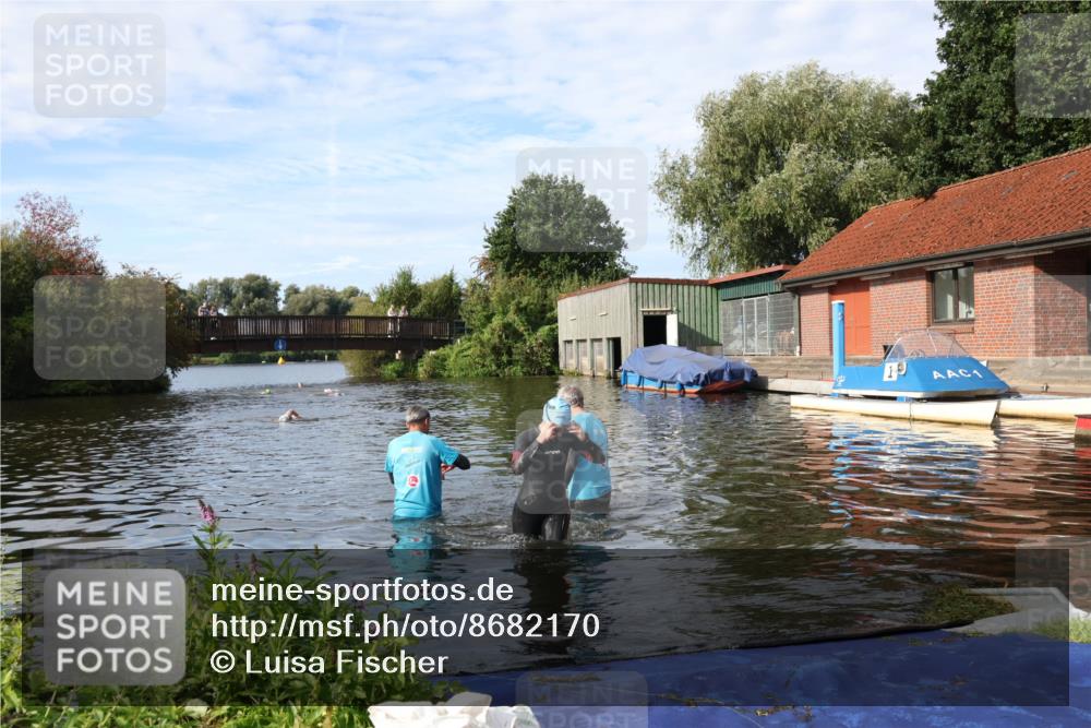 31.08.2025 - Elbe Triathlon Hamburg Luisa Fischer http://msf.ph/oto/8682170 31.08.2025 09:39:13 Schwimmen 806 meine-sportfotos.de