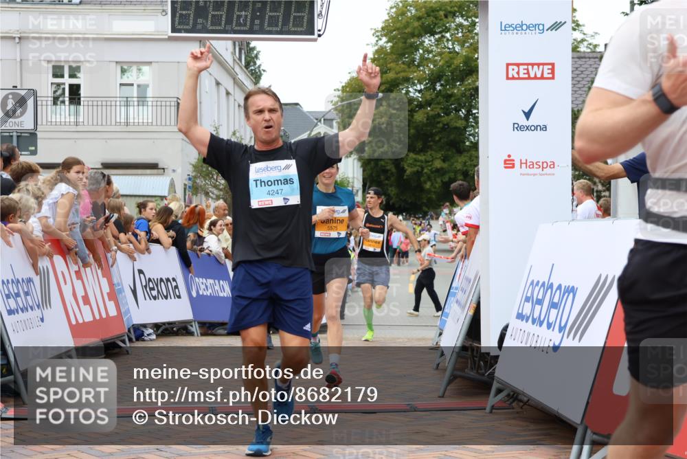 31.08.2025 - 21. Blankeneser Heldenlauf Strokosch-Dieckow http://msf.ph/oto/8682179 31.08.2025 12:05:36 Ziel 5614, 5050, 5575, 4141, 4414, 4329, 4247 meine-sportfotos.de
