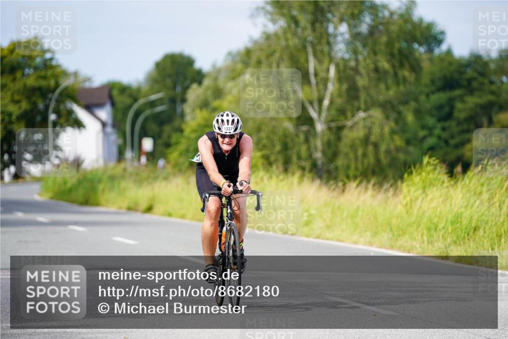 31.08.2025 - Elbe Triathlon Hamburg Michael Burmester http://msf.ph/oto/8682180 31.08.2025 11:00:59 Radfahren 1154, 1277, 1337 meine-sportfotos.de