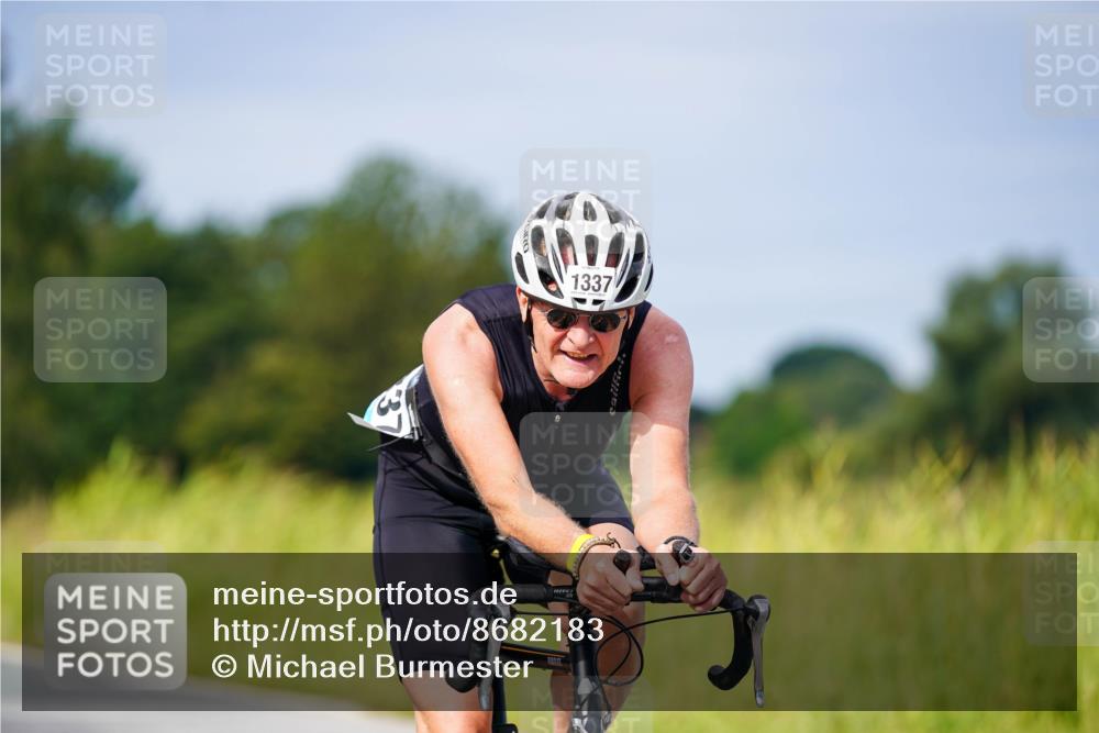 31.08.2025 - Elbe Triathlon Hamburg Michael Burmester http://msf.ph/oto/8682183 31.08.2025 11:01:00 Radfahren 1154, 1277, 1337 meine-sportfotos.de