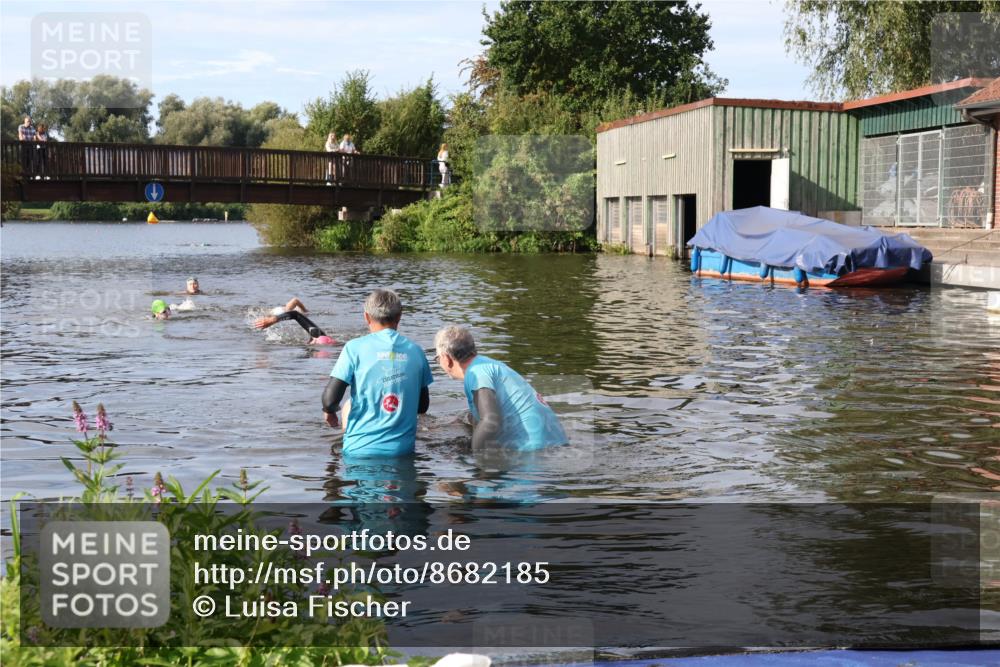 31.08.2025 - Elbe Triathlon Hamburg Luisa Fischer http://msf.ph/oto/8682185 31.08.2025 09:39:42 Schwimmen 758 meine-sportfotos.de