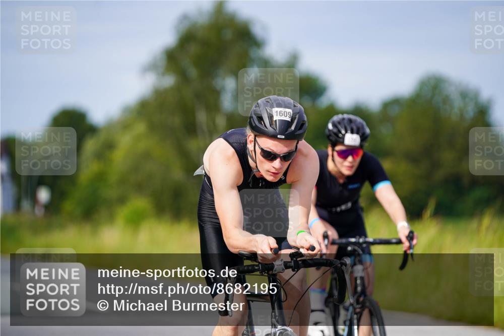 31.08.2025 - Elbe Triathlon Hamburg Michael Burmester http://msf.ph/oto/8682195 31.08.2025 11:01:10 Radfahren 1245, 1259, 1359, 1360, 1397, 1609, 1612 meine-sportfotos.de