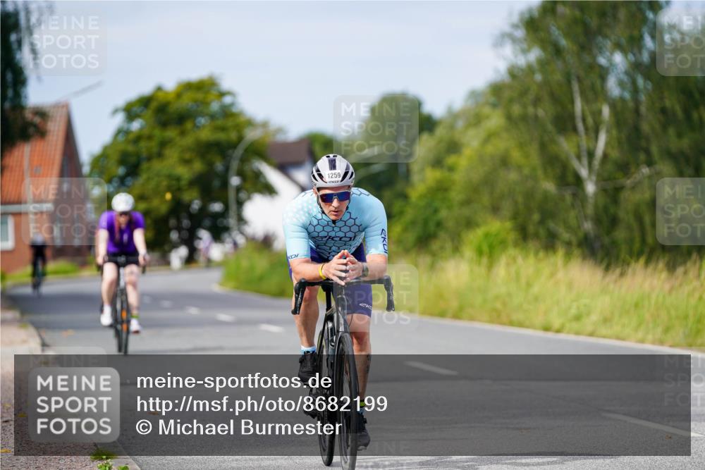 31.08.2025 - Elbe Triathlon Hamburg Michael Burmester http://msf.ph/oto/8682199 31.08.2025 11:01:11 Radfahren 1245, 1259, 1359, 1360, 1397, 1609, 1612 meine-sportfotos.de