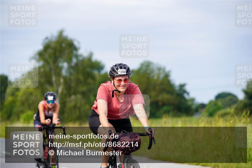 31.08.2025 - Elbe Triathlon Hamburg Michael Burmester http://msf.ph/oto/8682214 31.08.2025 11:01:16 Radfahren 1307, 1359, 1360, 1612 meine-sportfotos.de