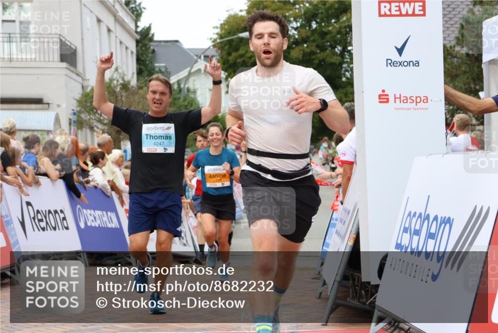 31.08.2025 - 21. Blankeneser Heldenlauf Strokosch-Dieckow http://msf.ph/oto/8682232 31.08.2025 12:05:35 Ziel 5614, 5050, 5575, 4141, 4414, 4329, 4247 meine-sportfotos.de