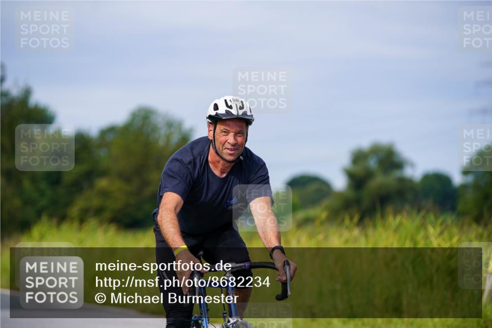 31.08.2025 - Elbe Triathlon Hamburg Michael Burmester http://msf.ph/oto/8682234 31.08.2025 11:01:22 Radfahren 1307, 1352 meine-sportfotos.de