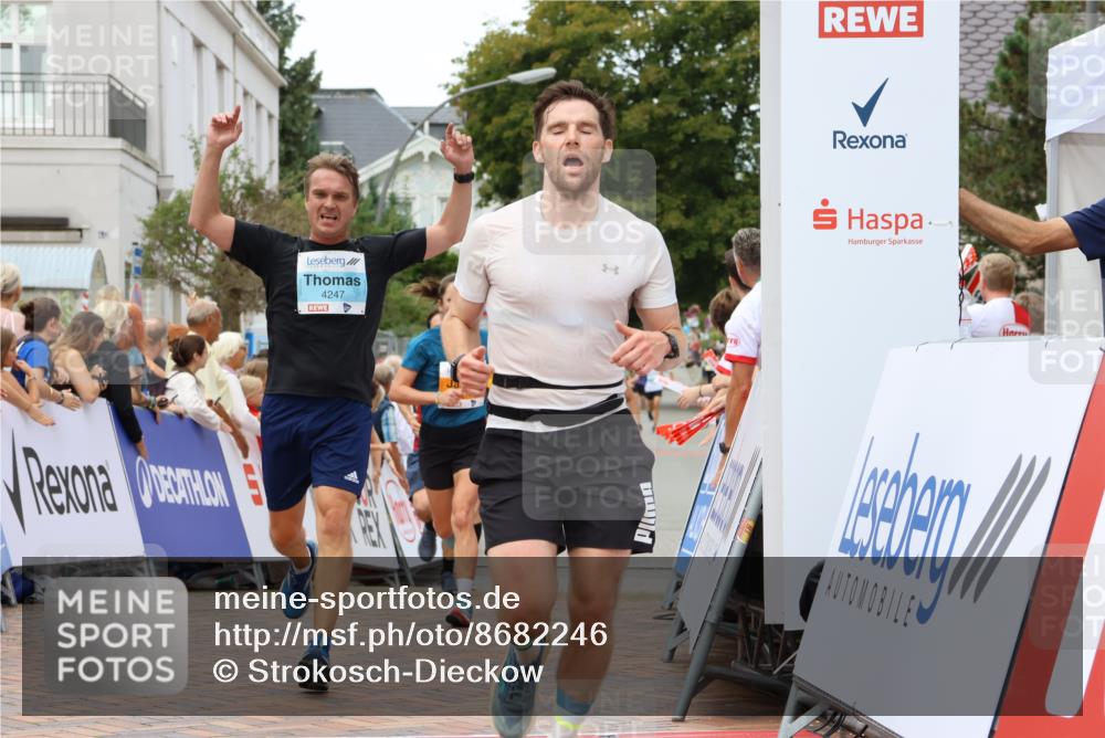 31.08.2025 - 21. Blankeneser Heldenlauf Strokosch-Dieckow http://msf.ph/oto/8682246 31.08.2025 12:05:35 Ziel 5614, 5050, 5575, 4141, 4414, 4329, 4247 meine-sportfotos.de