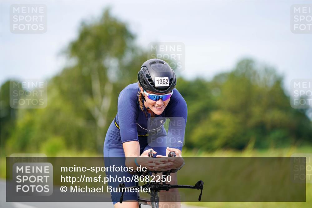 31.08.2025 - Elbe Triathlon Hamburg Michael Burmester http://msf.ph/oto/8682250 31.08.2025 11:01:29 Radfahren 1352, 1507 meine-sportfotos.de
