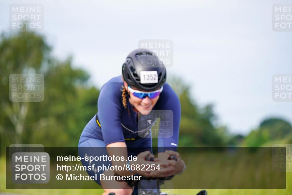 31.08.2025 - Elbe Triathlon Hamburg Michael Burmester http://msf.ph/oto/8682254 31.08.2025 11:01:29 Radfahren 1352, 1507 meine-sportfotos.de