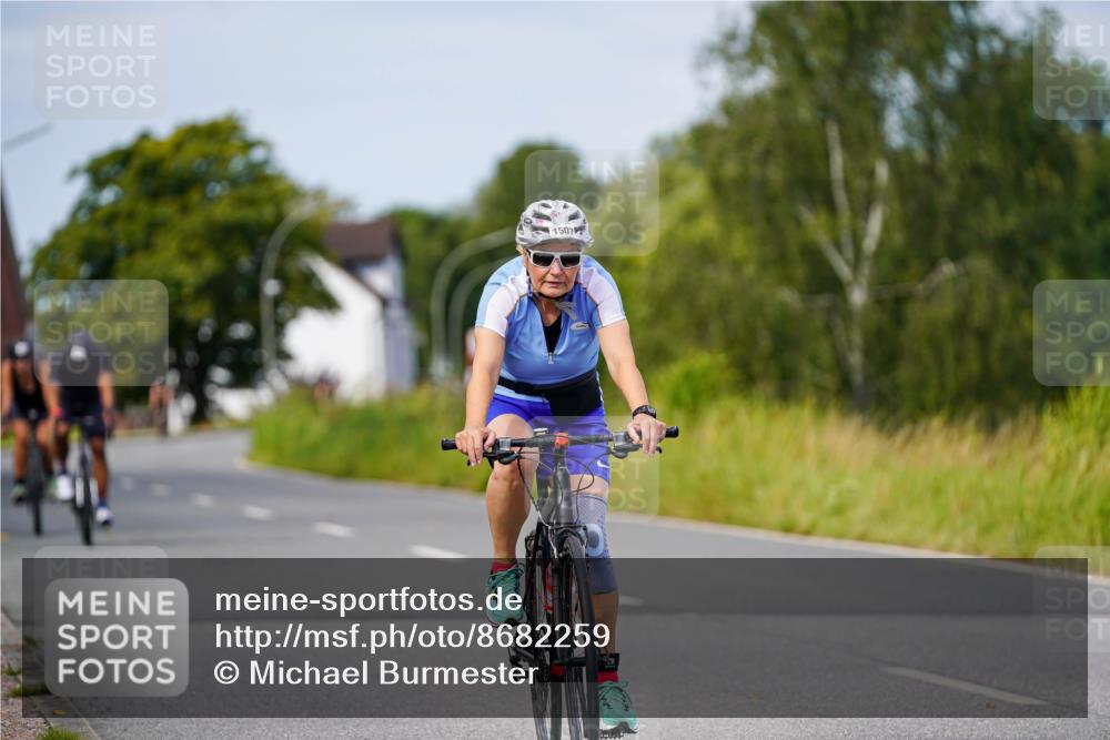 31.08.2025 - Elbe Triathlon Hamburg Michael Burmester http://msf.ph/oto/8682259 31.08.2025 11:01:35 Radfahren 1385, 1507 meine-sportfotos.de