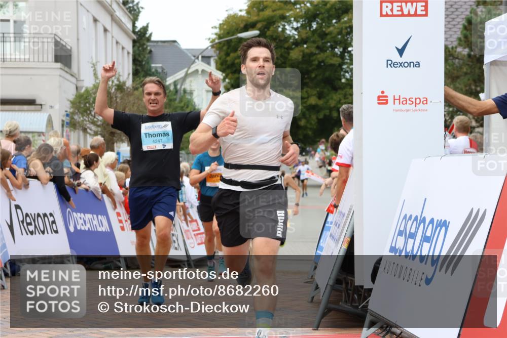 31.08.2025 - 21. Blankeneser Heldenlauf Strokosch-Dieckow http://msf.ph/oto/8682260 31.08.2025 12:05:35 Ziel 5614, 5050, 5575, 4141, 4414, 4329, 4247 meine-sportfotos.de
