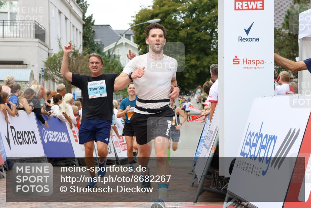 31.08.2025 - 21. Blankeneser Heldenlauf Strokosch-Dieckow http://msf.ph/oto/8682267 31.08.2025 12:05:35 Ziel 5614, 5050, 5575, 4141, 4414, 4329, 4247 meine-sportfotos.de