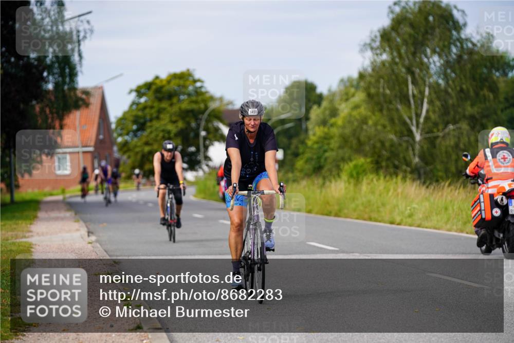 31.08.2025 - Elbe Triathlon Hamburg Michael Burmester http://msf.ph/oto/8682283 31.08.2025 11:01:49 Radfahren 1248, 1317, 1455 meine-sportfotos.de