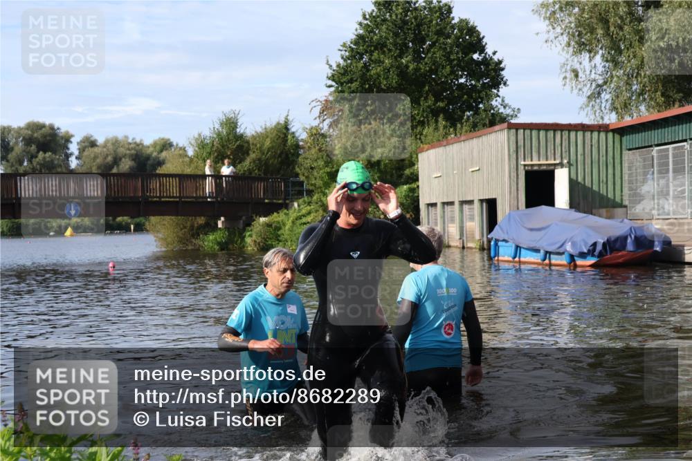 31.08.2025 - Elbe Triathlon Hamburg Luisa Fischer http://msf.ph/oto/8682289 31.08.2025 09:41:06 Schwimmen 852 meine-sportfotos.de