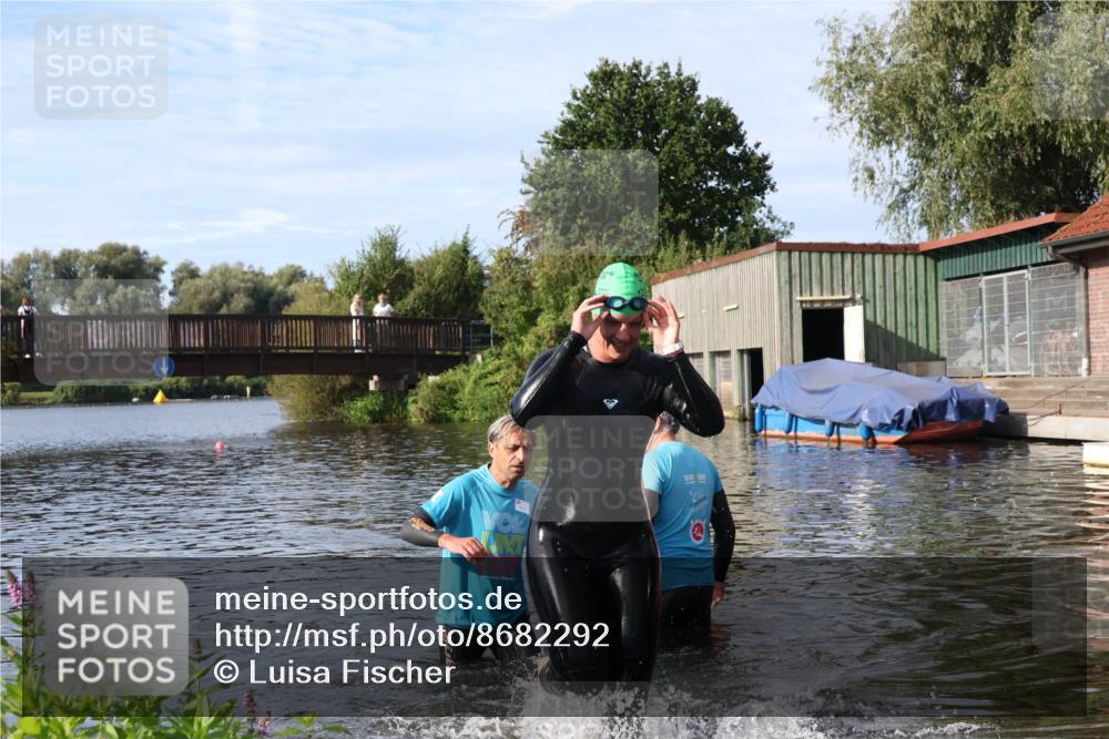 31.08.2025 - Elbe Triathlon Hamburg Luisa Fischer http://msf.ph/oto/8682292 31.08.2025 09:41:07 Schwimmen 852 meine-sportfotos.de