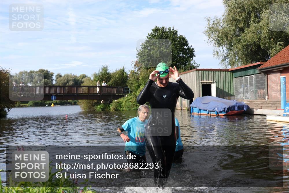 31.08.2025 - Elbe Triathlon Hamburg Luisa Fischer http://msf.ph/oto/8682293 31.08.2025 09:41:07 Schwimmen 852 meine-sportfotos.de