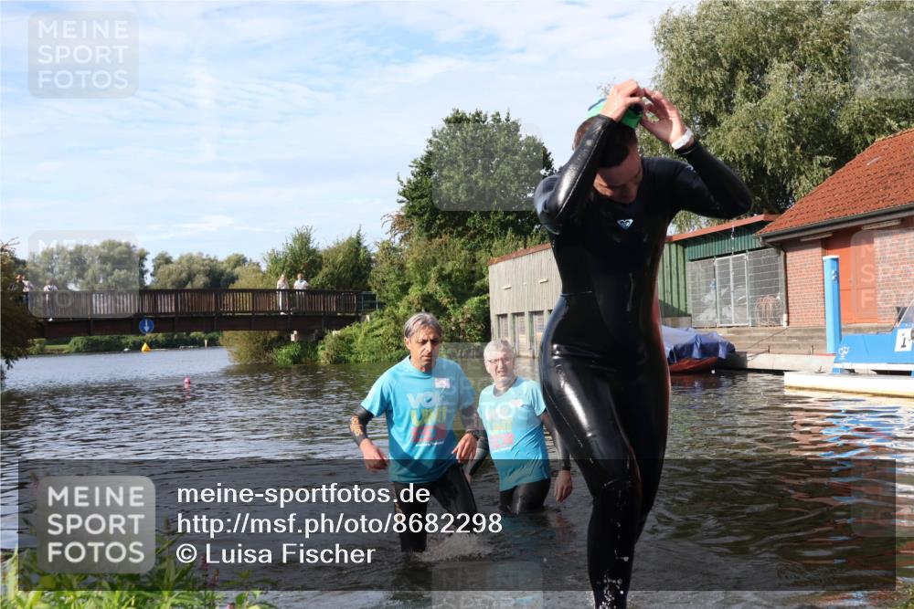 31.08.2025 - Elbe Triathlon Hamburg Luisa Fischer http://msf.ph/oto/8682298 31.08.2025 09:41:08 Schwimmen 852 meine-sportfotos.de