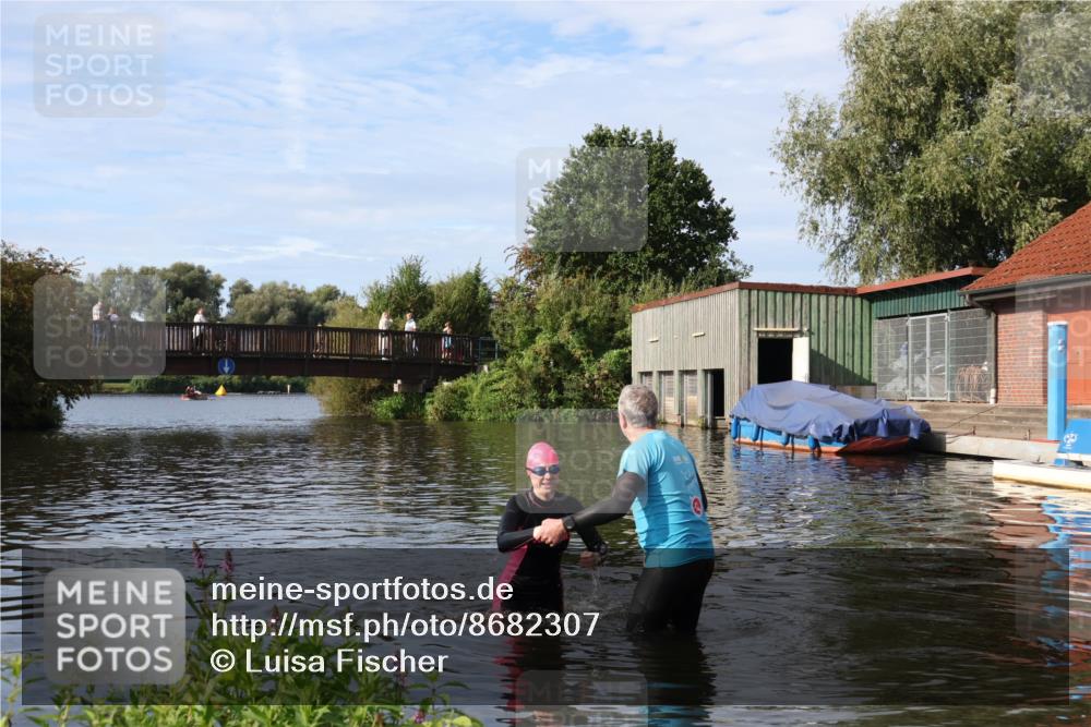 31.08.2025 - Elbe Triathlon Hamburg Luisa Fischer http://msf.ph/oto/8682307 31.08.2025 09:41:51 Schwimmen 841 meine-sportfotos.de
