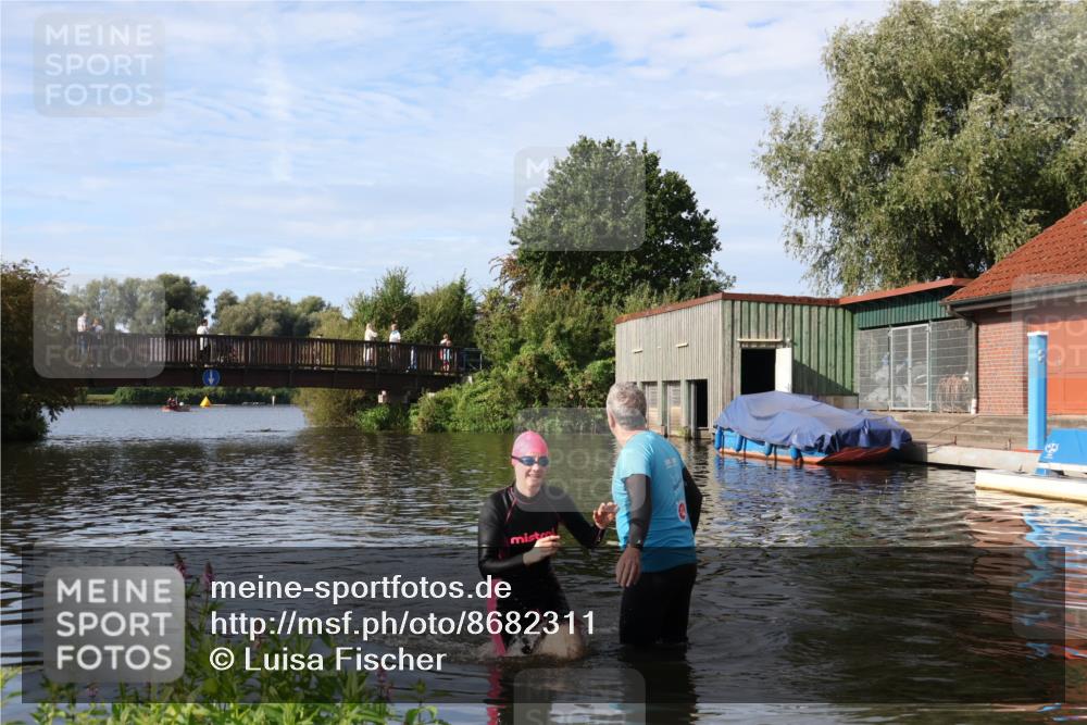 31.08.2025 - Elbe Triathlon Hamburg Luisa Fischer http://msf.ph/oto/8682311 31.08.2025 09:41:51 Schwimmen 841 meine-sportfotos.de