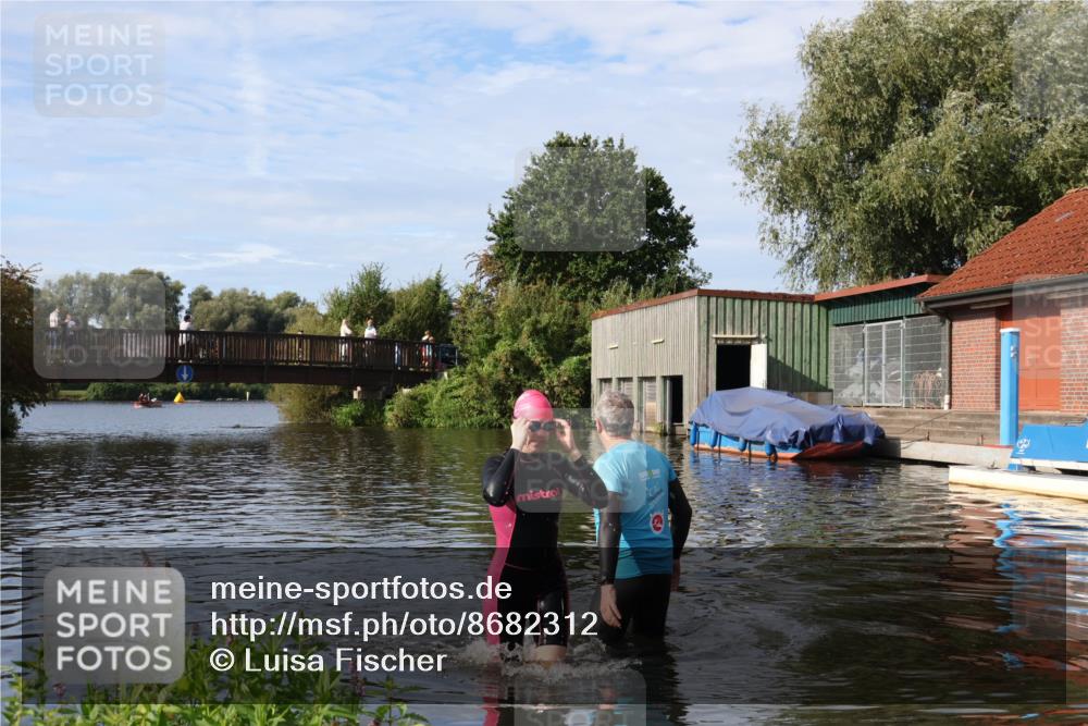31.08.2025 - Elbe Triathlon Hamburg Luisa Fischer http://msf.ph/oto/8682312 31.08.2025 09:41:52 Schwimmen 841 meine-sportfotos.de