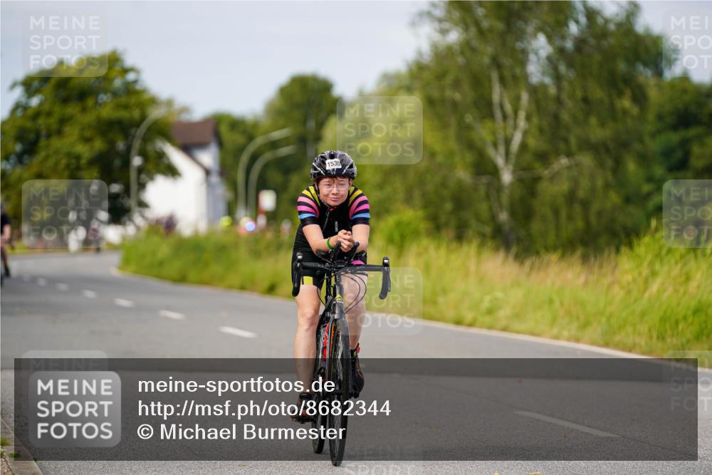 31.08.2025 - Elbe Triathlon Hamburg Michael Burmester http://msf.ph/oto/8682344 31.08.2025 11:02:13 Radfahren 1523, 1530, 1567 meine-sportfotos.de