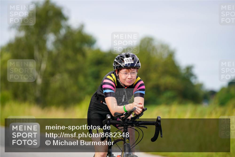 31.08.2025 - Elbe Triathlon Hamburg Michael Burmester http://msf.ph/oto/8682348 31.08.2025 11:02:14 Radfahren 1523, 1530, 1567 meine-sportfotos.de
