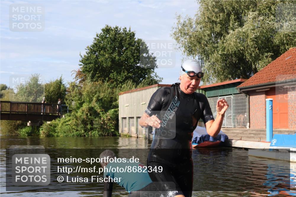 31.08.2025 - Elbe Triathlon Hamburg Luisa Fischer http://msf.ph/oto/8682349 31.08.2025 09:44:20 Schwimmen 923 meine-sportfotos.de