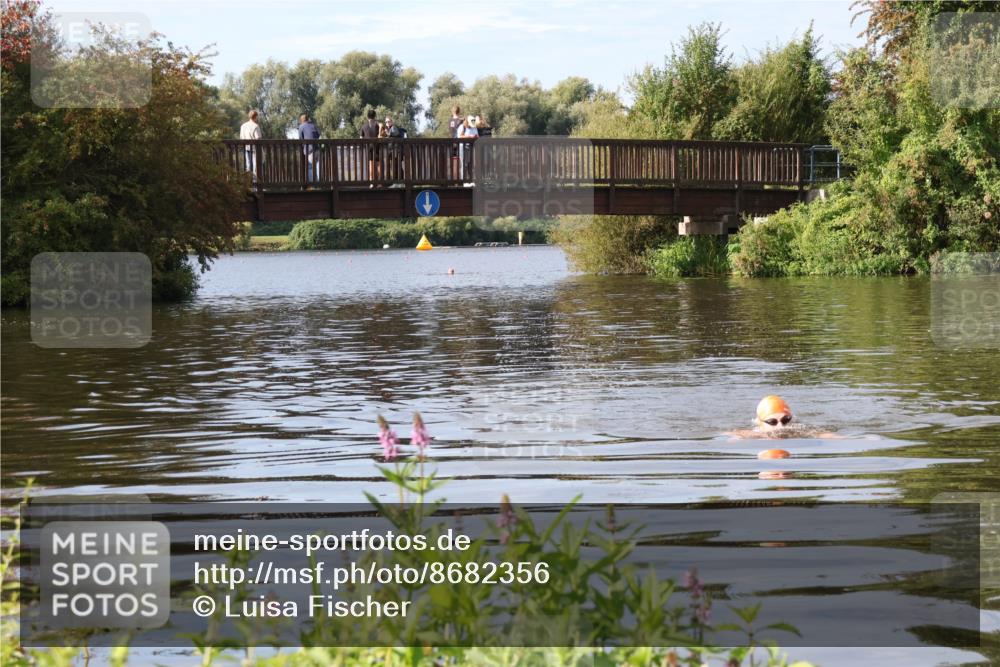 31.08.2025 - Elbe Triathlon Hamburg Luisa Fischer http://msf.ph/oto/8682356 31.08.2025 09:46:50 Schwimmen  meine-sportfotos.de