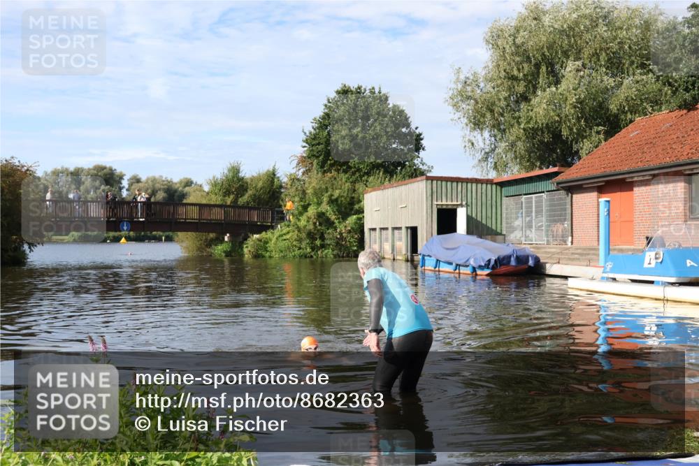 31.08.2025 - Elbe Triathlon Hamburg Luisa Fischer http://msf.ph/oto/8682363 31.08.2025 09:46:56 Schwimmen 928 meine-sportfotos.de