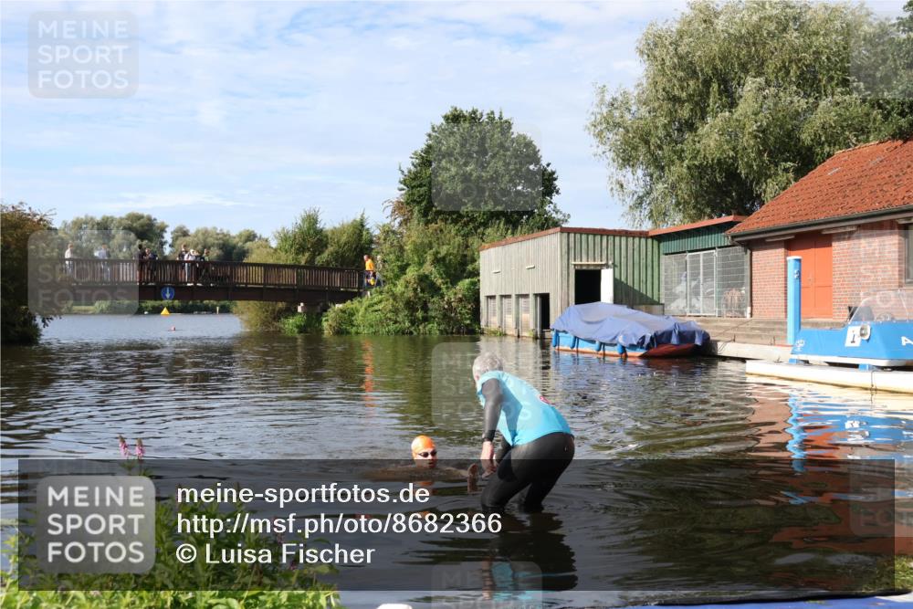 31.08.2025 - Elbe Triathlon Hamburg Luisa Fischer http://msf.ph/oto/8682366 31.08.2025 09:46:57 Schwimmen 928 meine-sportfotos.de