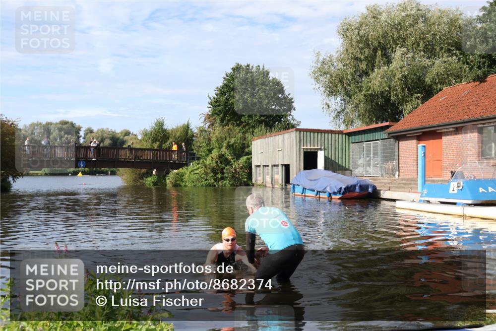 31.08.2025 - Elbe Triathlon Hamburg Luisa Fischer http://msf.ph/oto/8682374 31.08.2025 09:46:59 Schwimmen 928 meine-sportfotos.de