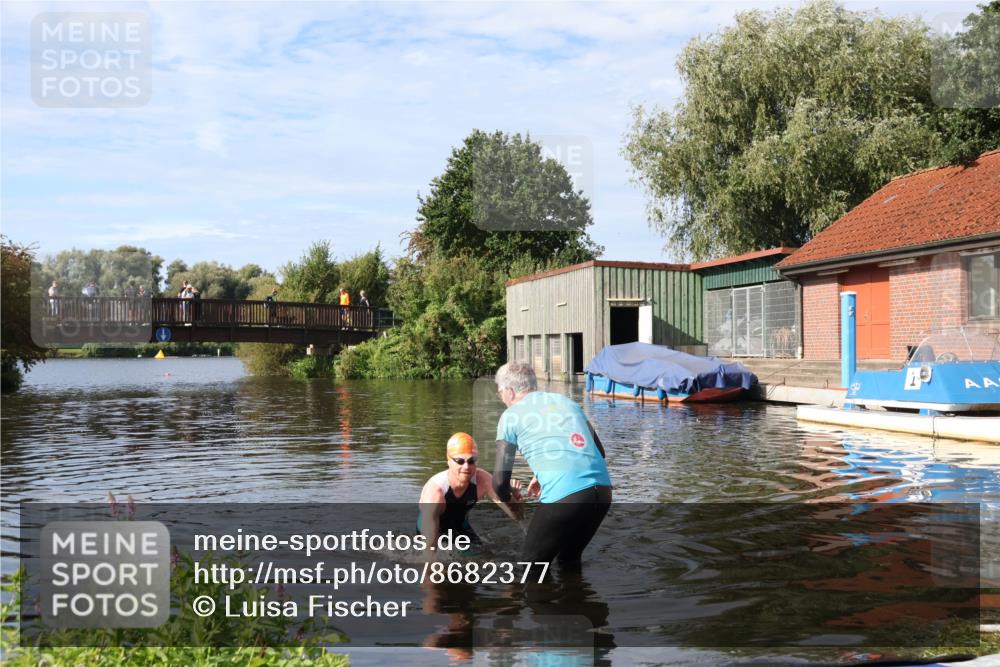 31.08.2025 - Elbe Triathlon Hamburg Luisa Fischer http://msf.ph/oto/8682377 31.08.2025 09:46:59 Schwimmen 928 meine-sportfotos.de