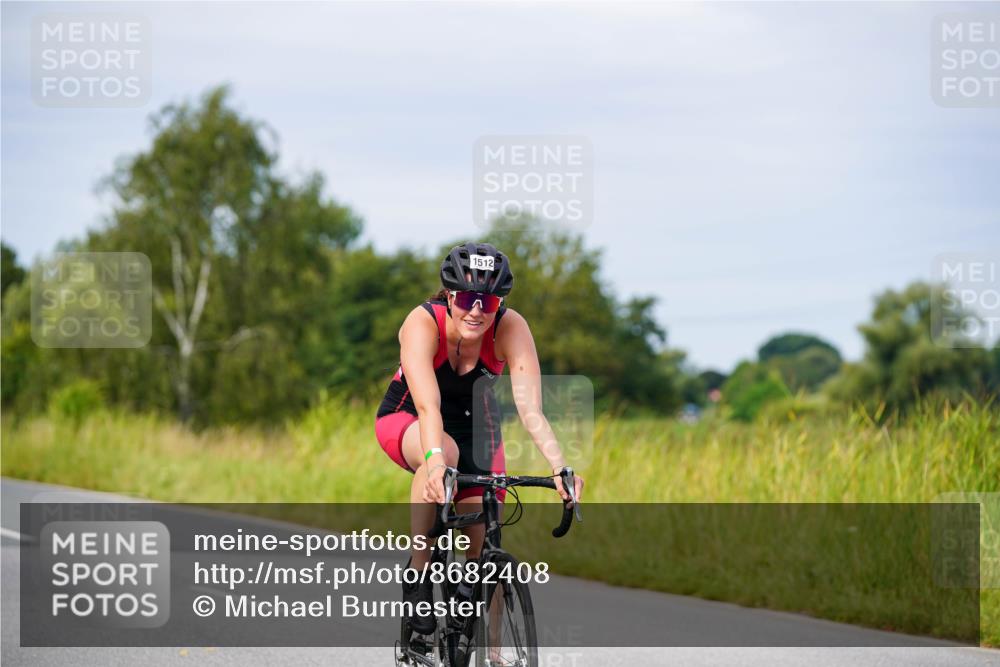 31.08.2025 - Elbe Triathlon Hamburg Michael Burmester http://msf.ph/oto/8682408 31.08.2025 11:02:45 Radfahren 401, 1332, 1379, 1512 meine-sportfotos.de