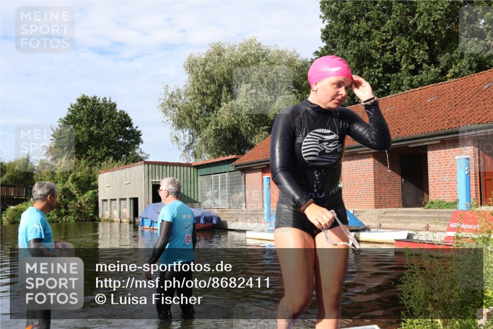 31.08.2025 - Elbe Triathlon Hamburg Luisa Fischer http://msf.ph/oto/8682411 31.08.2025 09:48:45 Schwimmen 782 meine-sportfotos.de