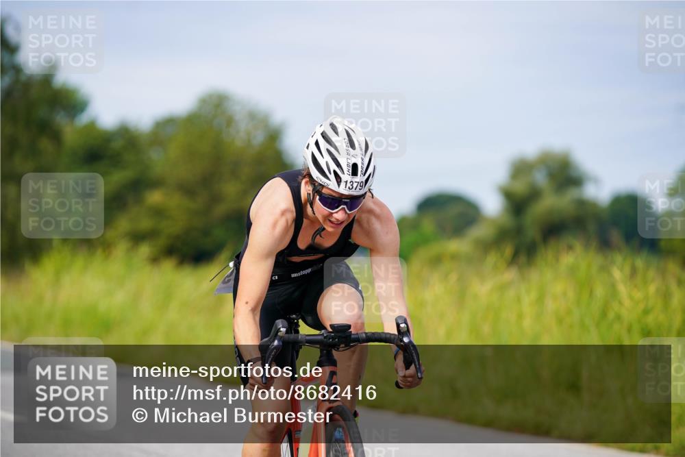 31.08.2025 - Elbe Triathlon Hamburg Michael Burmester http://msf.ph/oto/8682416 31.08.2025 11:02:52 Radfahren 1379, 1499, 1597 meine-sportfotos.de