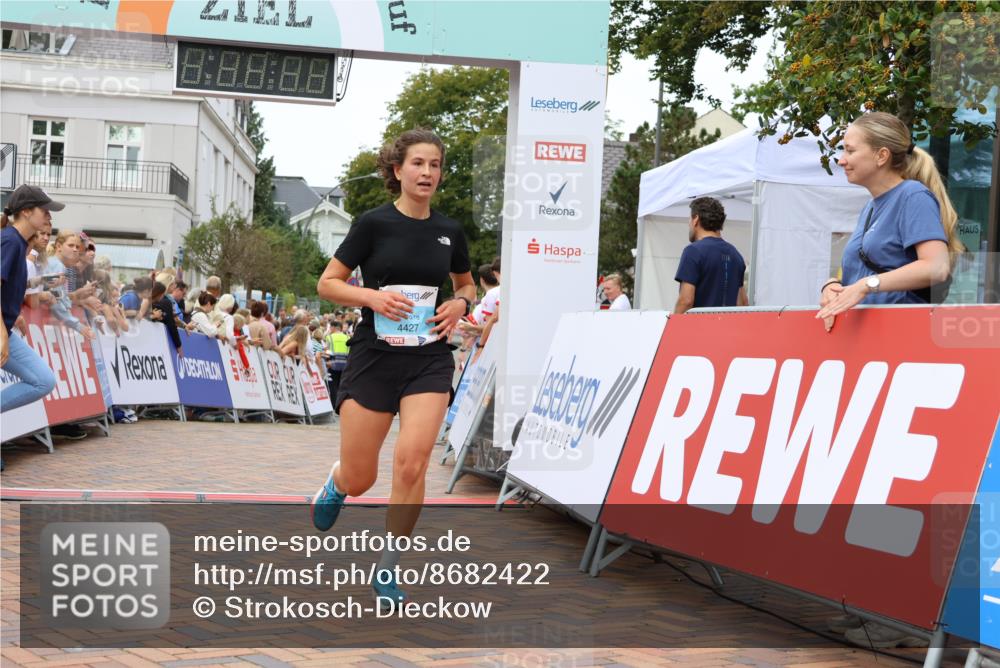 31.08.2025 - 21. Blankeneser Heldenlauf Strokosch-Dieckow http://msf.ph/oto/8682422 31.08.2025 12:05:05 Ziel 4427 meine-sportfotos.de