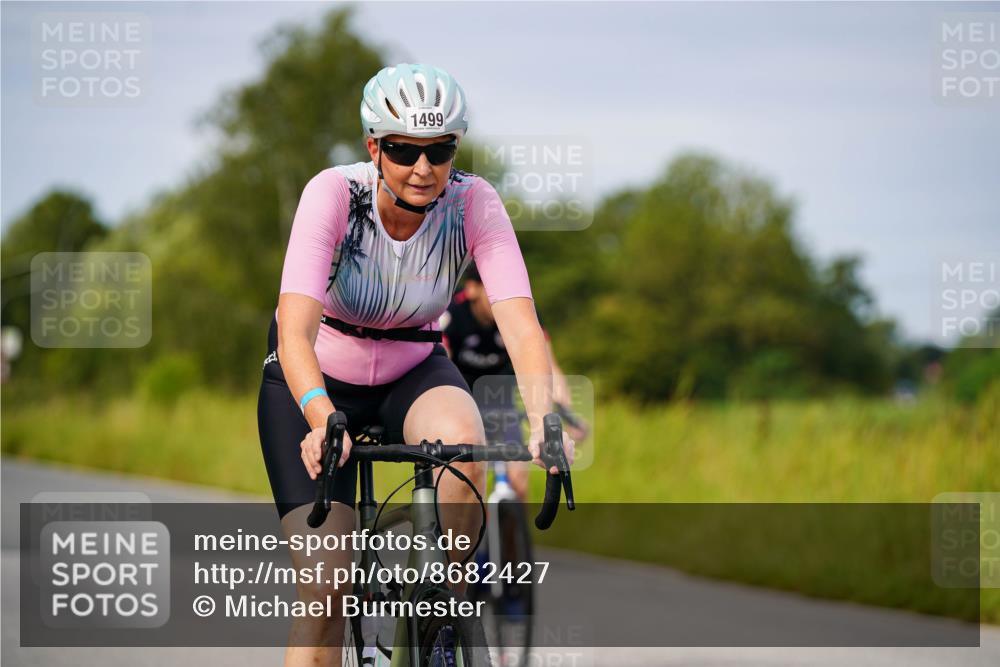 31.08.2025 - Elbe Triathlon Hamburg Michael Burmester http://msf.ph/oto/8682427 31.08.2025 11:02:58 Radfahren 1499, 1597 meine-sportfotos.de