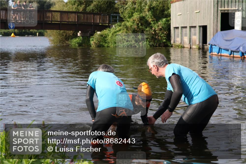 31.08.2025 - Elbe Triathlon Hamburg Luisa Fischer http://msf.ph/oto/8682443 31.08.2025 09:51:31 Schwimmen 401, 794 meine-sportfotos.de