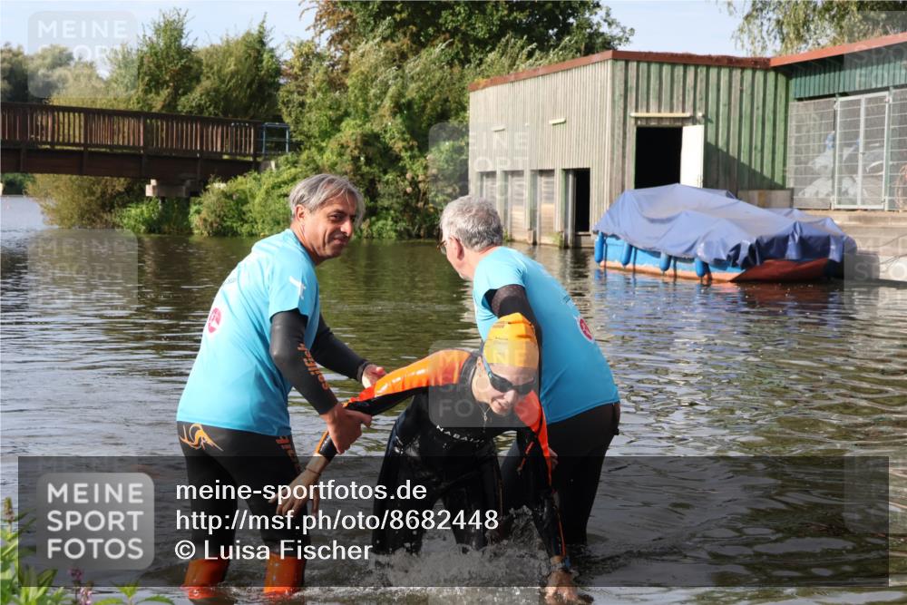 31.08.2025 - Elbe Triathlon Hamburg Luisa Fischer http://msf.ph/oto/8682448 31.08.2025 09:51:32 Schwimmen 401, 794 meine-sportfotos.de