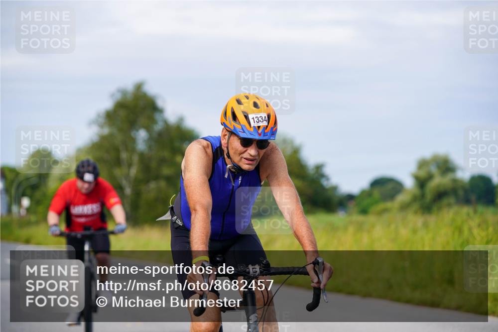 31.08.2025 - Elbe Triathlon Hamburg Michael Burmester http://msf.ph/oto/8682457 31.08.2025 11:03:12 Radfahren 1263, 1270, 1334, 1564, 1613 meine-sportfotos.de