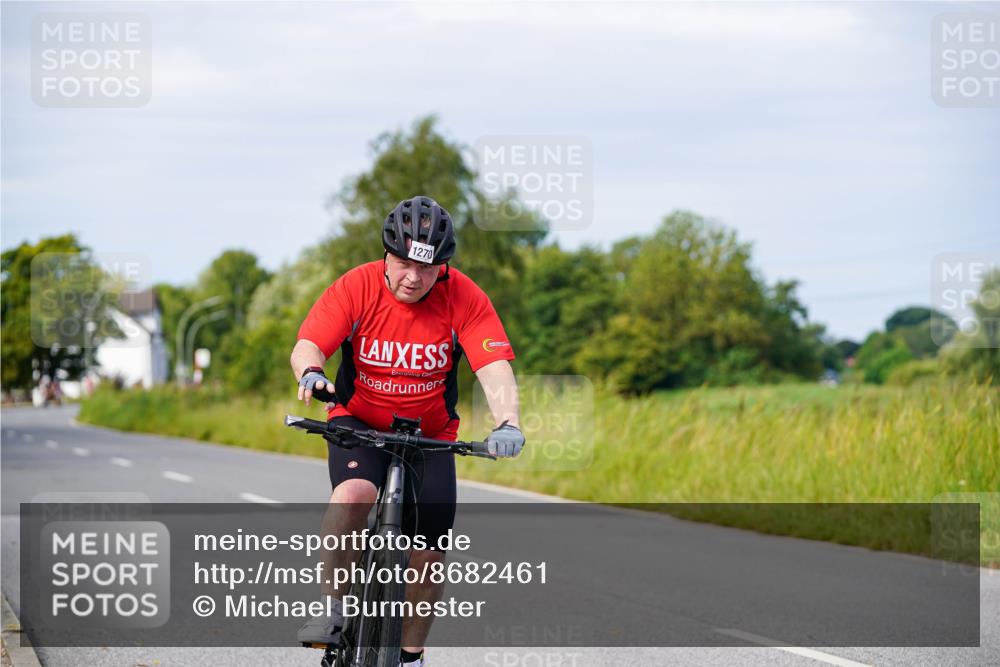 31.08.2025 - Elbe Triathlon Hamburg Michael Burmester http://msf.ph/oto/8682461 31.08.2025 11:03:12 Radfahren 1263, 1270, 1334, 1564, 1613 meine-sportfotos.de